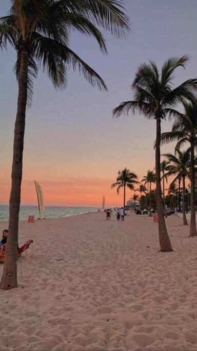 Hollywood Beach, Steps To The Beach, Pool Extérieur photo